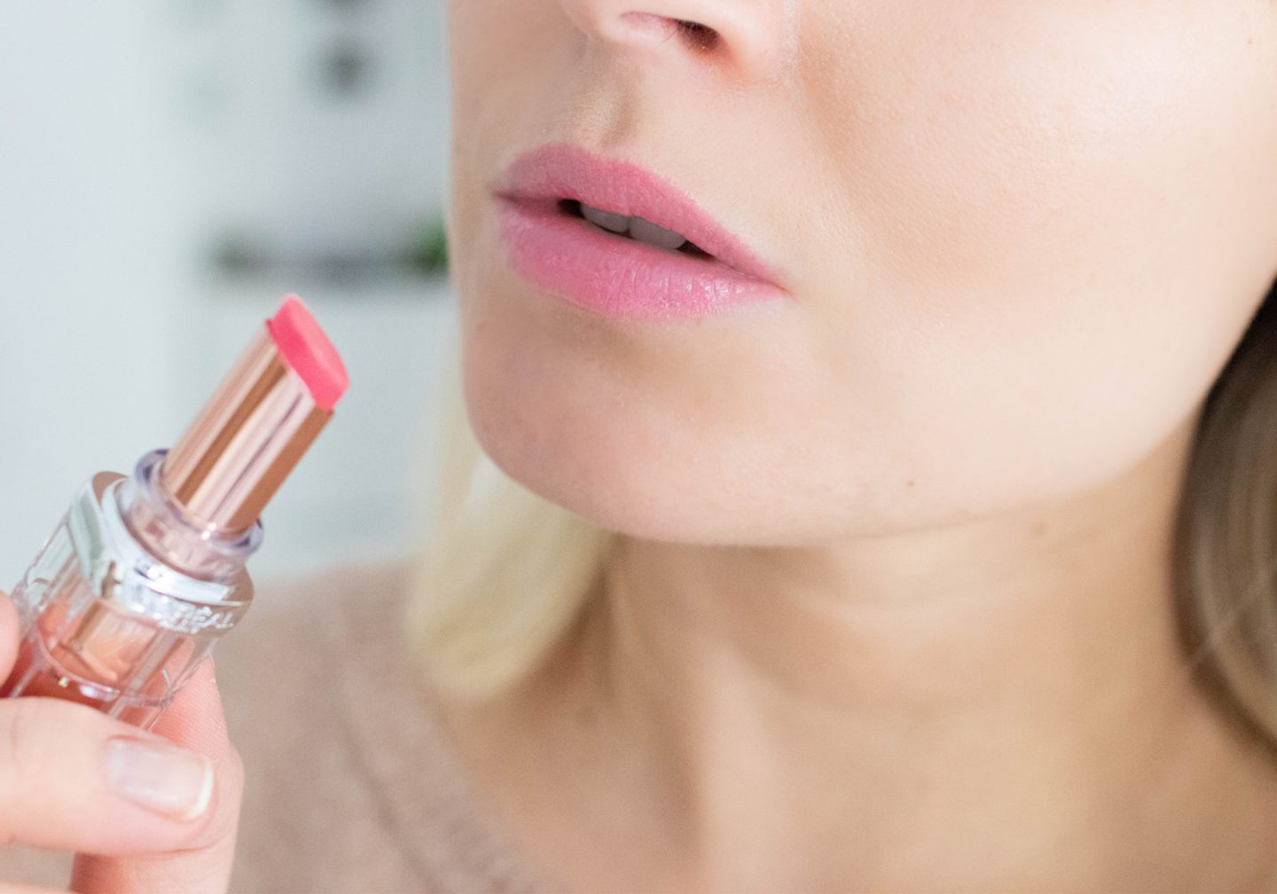 L'OREAL Color Riche Plump & Shine Lippenstift Swatches